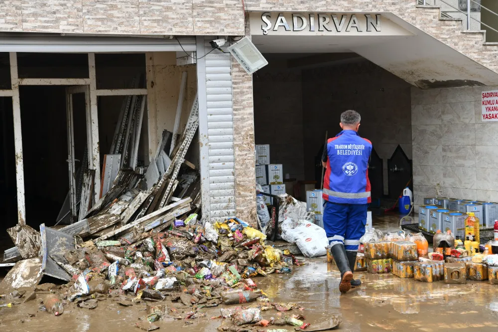 Trabzon’da Sel Sonrası Hızlı Müdahale: Vatandaşlardan Büyükşehir’e Teşekkür