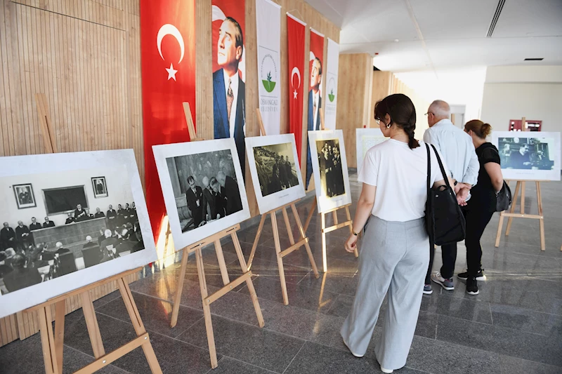 Bursa’da fotoğraflarla Hasan Ali Yücel’in hayatı anlatıldı