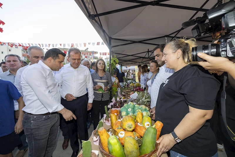 Başkan Seçer, ‘Tropikal Meyve Şenliği’ne katıldı