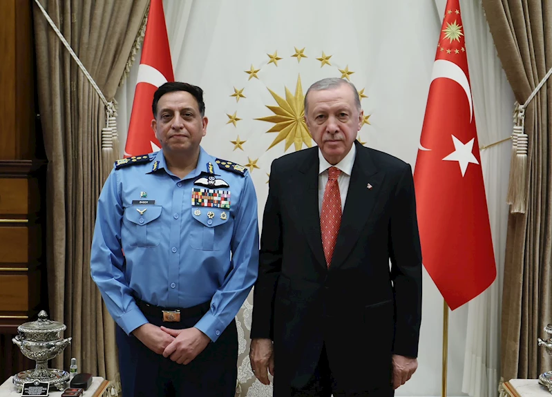 Cumhurbaşkanı Erdoğan, Pakistan Hava Kuvvetleri Komutanı Orgeneral Sidhu