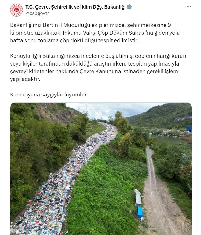 Vahşi depolama alanı dolunca, çöpler yola dökülmeye başlandı (2)