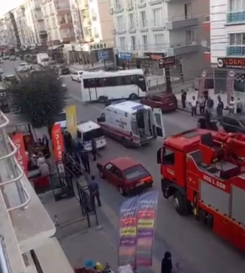 ANKARA Evde piknik tüpü patladı; balkondan atladı (VİDEO EKLENDİ) 