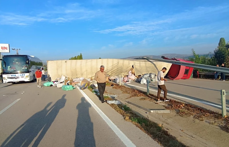 Süt yüklü tanker, TIR’a çarptı: 1 yaralı