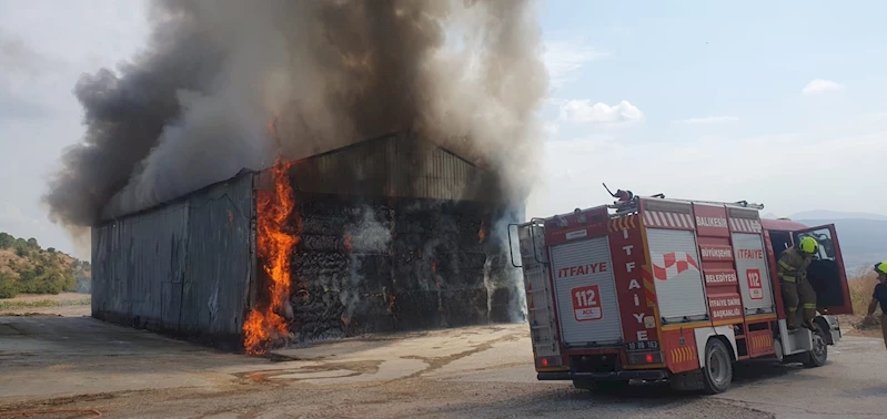 Susurluk’ta, saman deposunda yangın