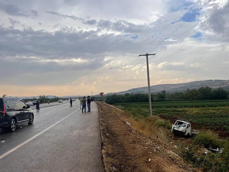 Gaziantep’te tarım işçilerini taşıyan kamyonet devrildi: 1 ölü, 22 yaralı 