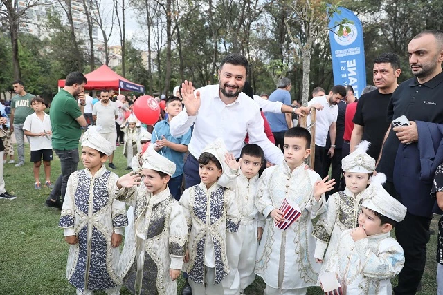 Kağıthane’de sünnet ettirilen çocuklar için şölen düzenlendi 