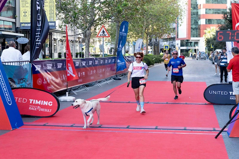 Uluslararası 9 Eylül İzmir Yarı Maratonu 12