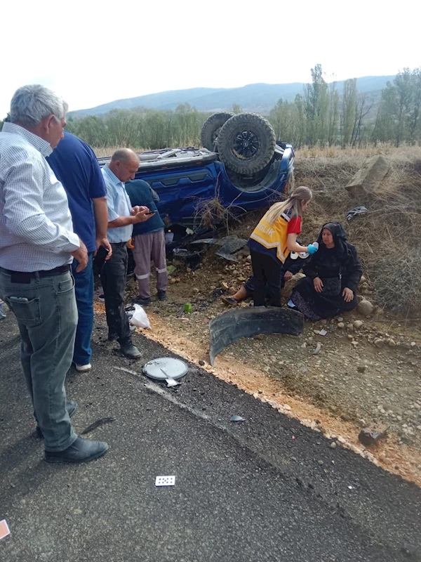 ÇORUM’da iki cip çarpıştı: 1 ölü, 7 yaralı (VİDEO EKLENDİ)