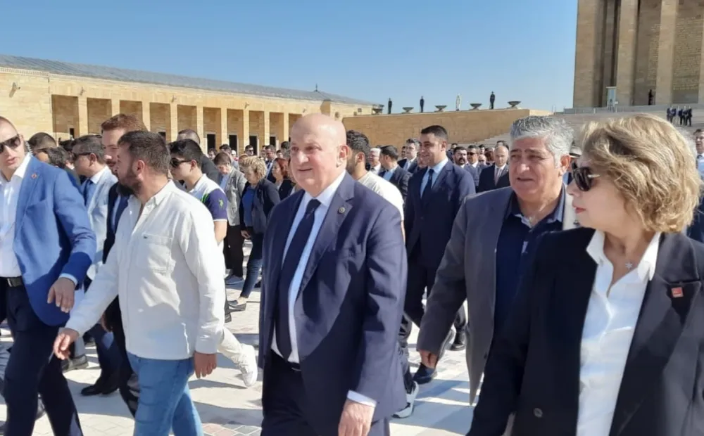 CHP’nin 101. Yıl Dönümü Anıtkabir’de Coşku ve Saygıyla Kutlandı