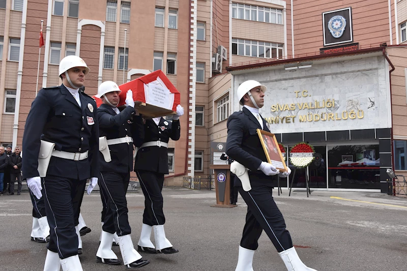 Akciğerine pıhtı atması sonucu hayatını kaybeden polis memuru için tören