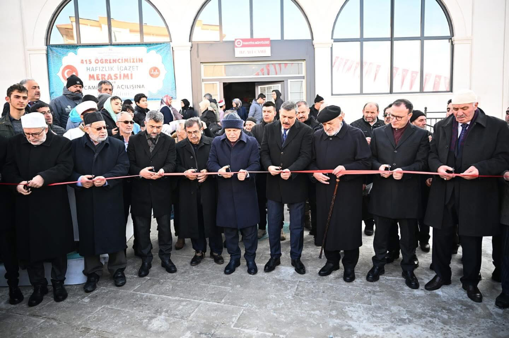 Erzurumda Hz. Ali Camii Açıldı, 415 Hafız İcazet Aldı