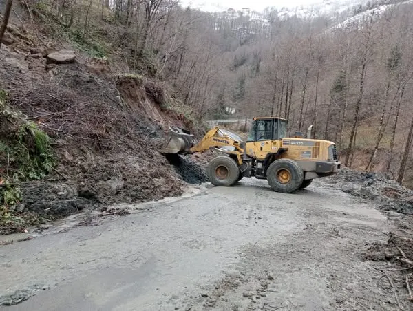 Akçaabat Belediyesi ve Trabzon Büyükşehir İşbirliğiyle Altyapı Çalışmaları Hızla Devam Ediyor