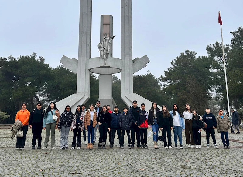 Öğrenciler, sömestir tatilinde Edirne’yi gezdi 