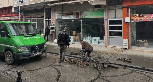 Pazar’da Doğalgaz Çalışmalarının Ardından Yenileme Seferberliği