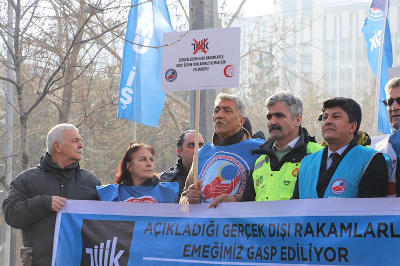 Birleşik Kamu-İş Konfederasyonu üyelerinden TÜİK önünde 