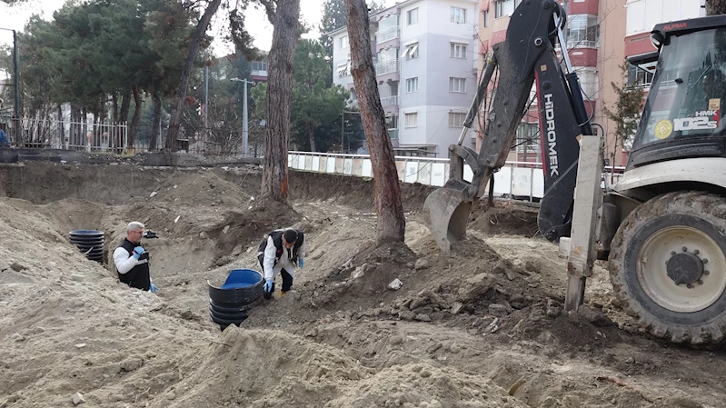 Kanalizasyon kazısında insan kemikleri bulundu