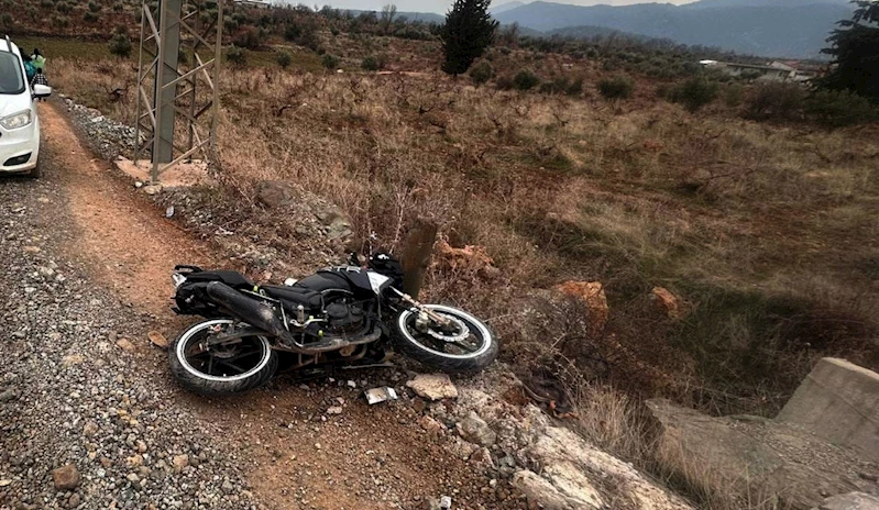 Gaziantep’te otomobilin çarptığı motosiklet sürücüsü yaralandı