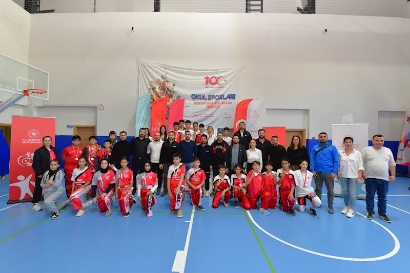 Osmaniye’de Kick Boks Okullar Arası İl Şampiyonası tamamlandı