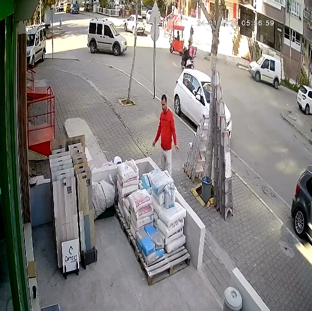 Sürekli kazaların yaşandığı kavşağa ‘kasis’ isteği; ‘Yardıma koşmaktan yorulduk / Ek fotoğraflar