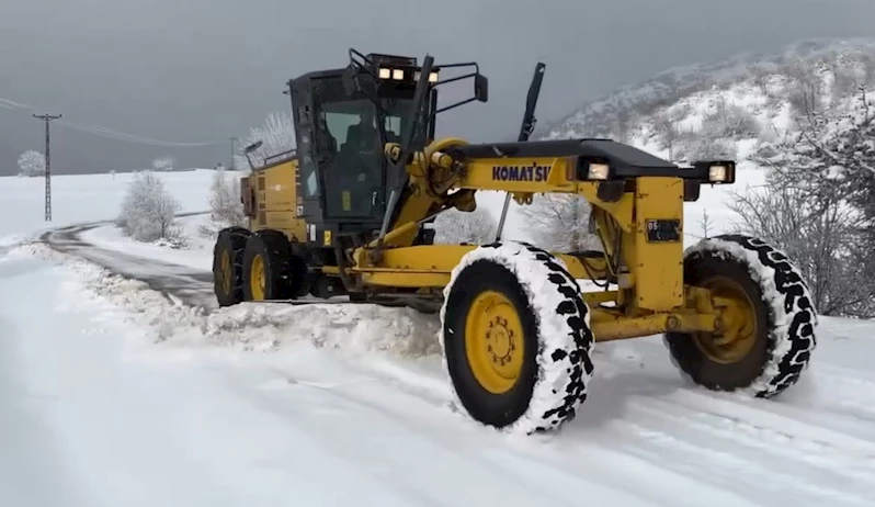 Amasya’da 18 köy yolu, kardan kapalı