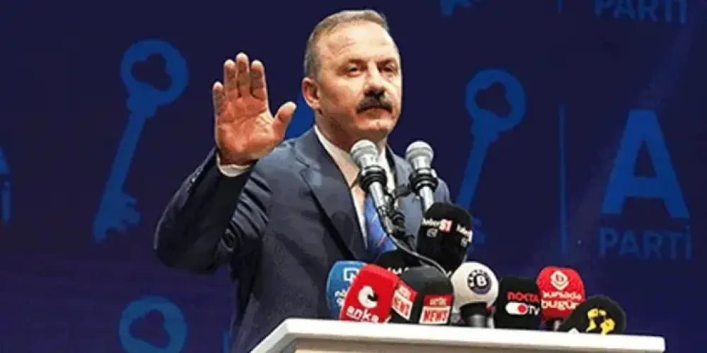 Yavuz Ağıralioğlu Rize