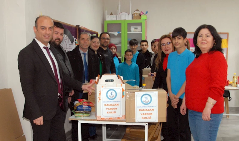 Öğrenciler gıda kolisi hazırladı
