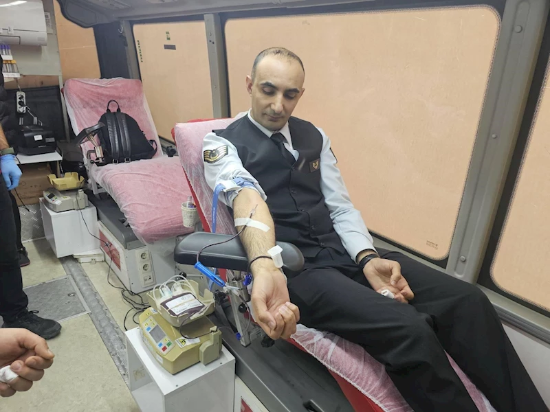 Jandarma’dan kan bağışına destek 