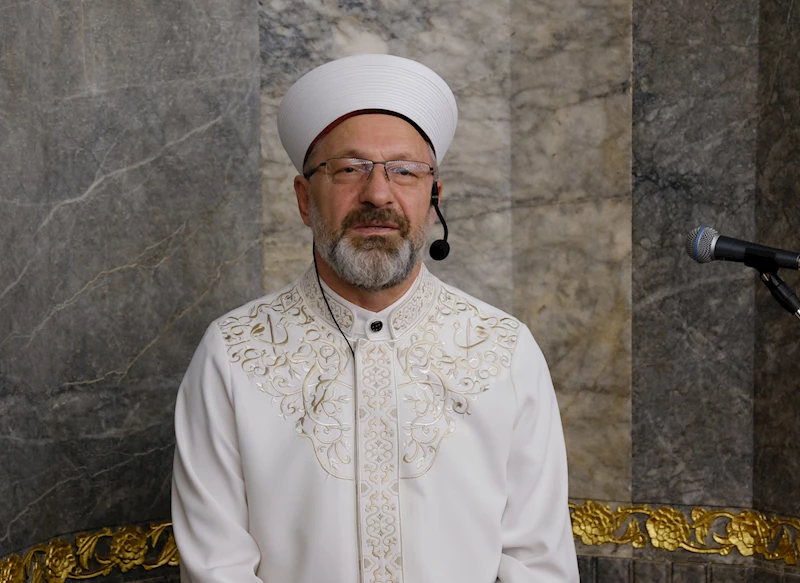 Diyanet İşleri Başkanı Erbaş: Aşırı uçlara giden arkadaşlarınızı uyarın (2)