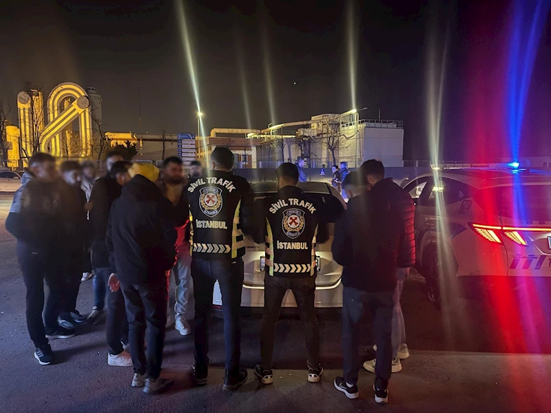 İstanbul - Avcılar’da modifiyeli 7 araca ceza kesildi, 1 araç trafikten men edildi