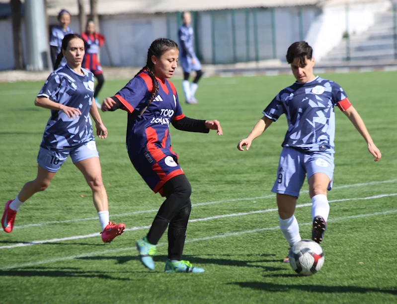 Burdur Belediyespor, ilk maçında yenildi