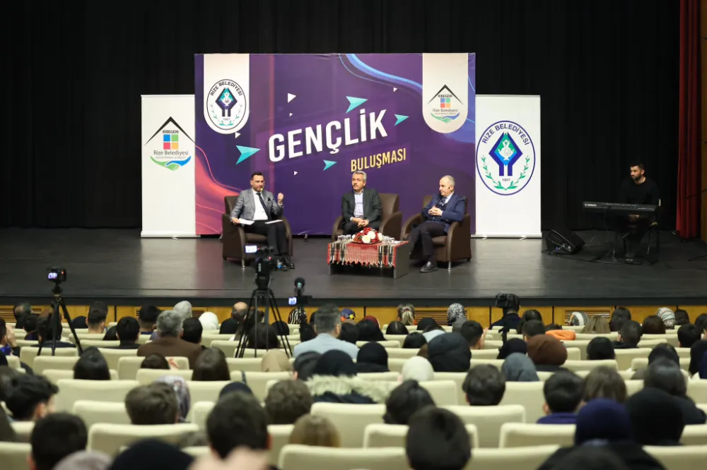 Rize’de Gençlik Buluşması Vali ve Başkan Gençlerle Buluştu