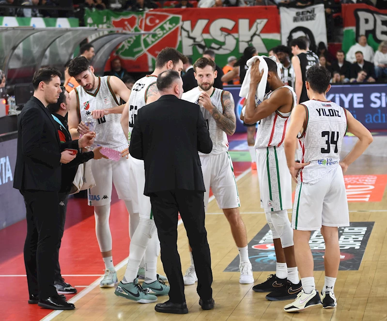 Karşıyaka potada ne yapsa olmuyor