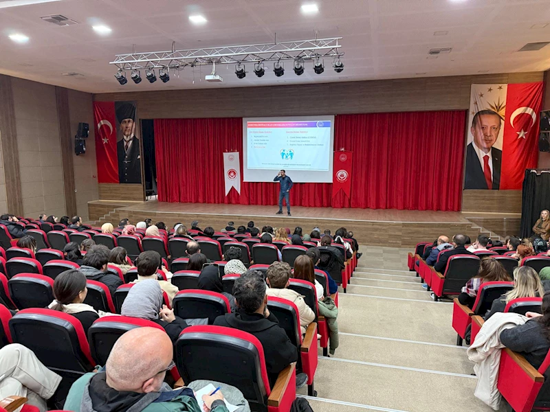 Hatay’da 800 öğretmene koruyucu aile eğitimi verildi 