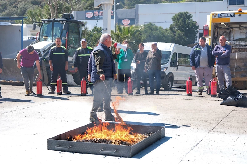 Belediye personeline yangın eğitimi