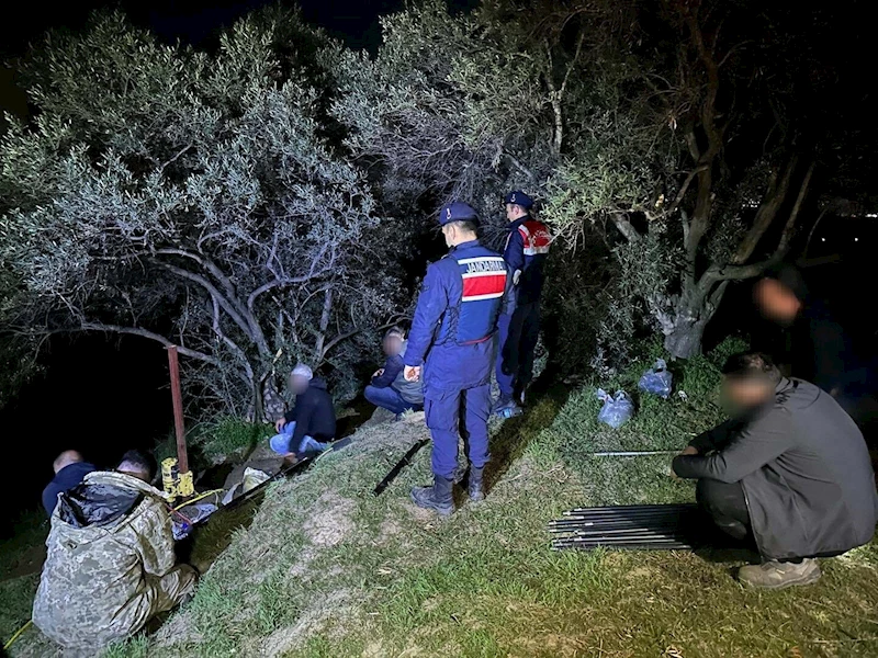 Kaçak kazı yapan 7 şüpheliye suçüstü