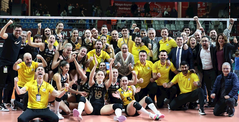 Fenerbahçe’yi altın sette geçerek Final-Four’a çıkan VakıfBank’ta hedef kupa 