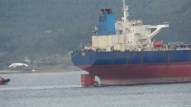 Yedeklenen 274 metrelik tanker, Çanakkale Boğazı