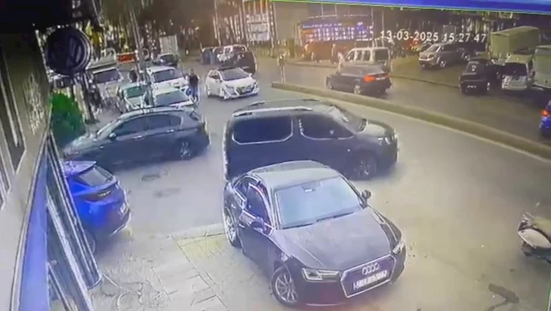 İstanbul - Esenler’de 6 araç 1 motosikletin karıştığı zincirleme kaza: 2 yaralı