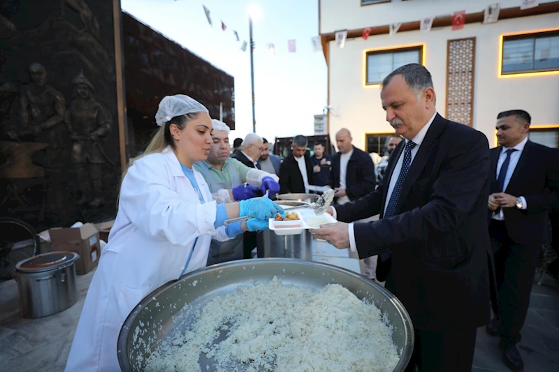 Yunusemre Belediye çalışanları iftarda buluştu