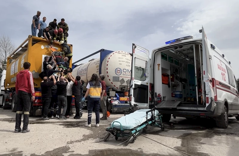 Temizlik yaparken boş kimyasal tankının içine düştü