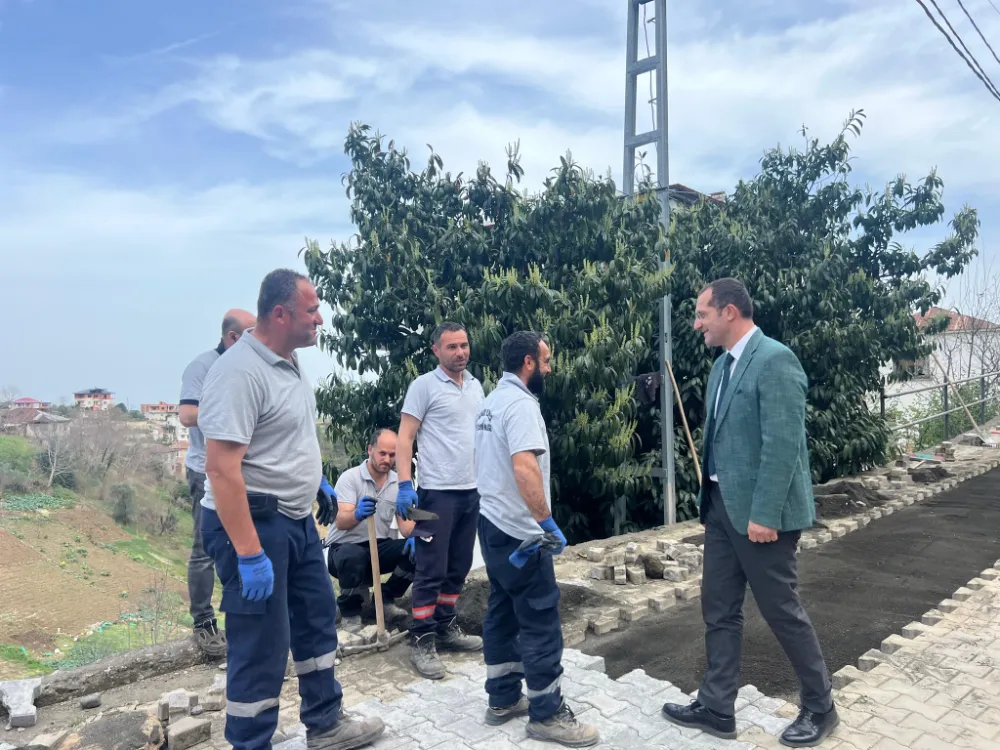 Akçaabat Belediyesi,Yol Bakım ve Onarım Çalışmalarına Hız Kesmeden Devam Ediyor