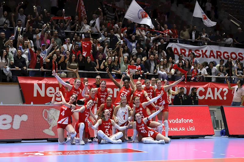 Aras Kargo Kadın Voleybol Takımı, Sultanlar Ligi’ne ‘Devam’ dedi