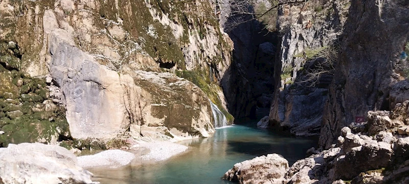 Doğa harikası şelale susuz kaldı