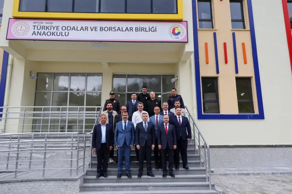 Artvin Valisi Dr. Turan Ergün, Hopa’daki TOBB Anaokulunu İnceledi