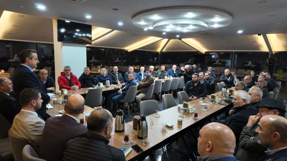 Arhavi’de Milletvekili Faruk Çelik’ten İş Dünyasına Sahur Buluşması