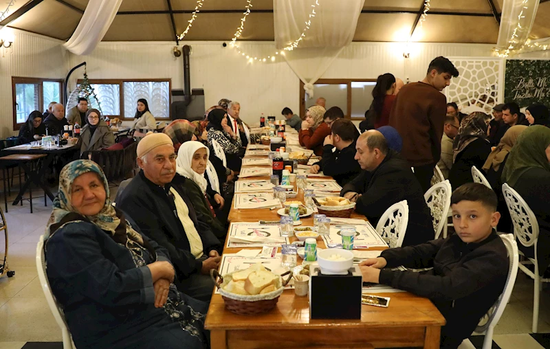 Şehit aileleri ve gaziler iftarda buluştu