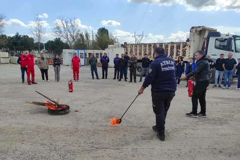 Efeler Belediyesi personeline yangın eğitimi