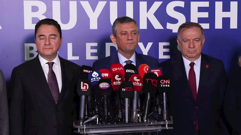 İstanbul- DEVA Partisi Genel Başkanı Ali Babacan’dan, İBB binasına ziyaret