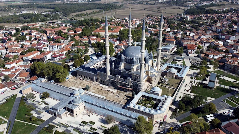 Restorasyonunda sona gelinen Selimiye Camii, Vakıflar Haftası