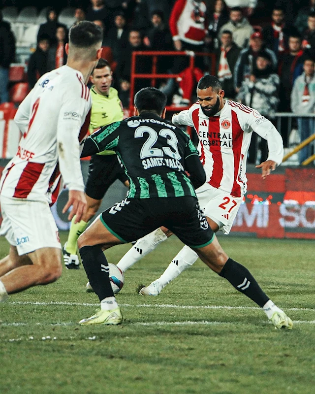 Ümraniyespor - Kocaelispor: 1-1